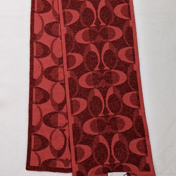 Coach Signature C Tonal Dream Knit Scarf - Picture 8 of 12